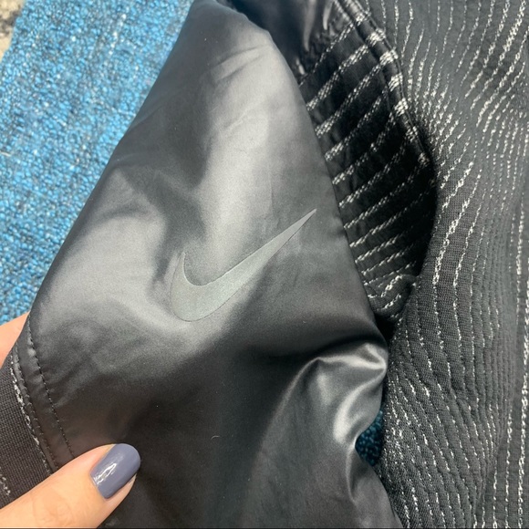 NWT Nike City Ready 1/4 Zip Training Jacket in Black Size Small - Picture 6 of 10